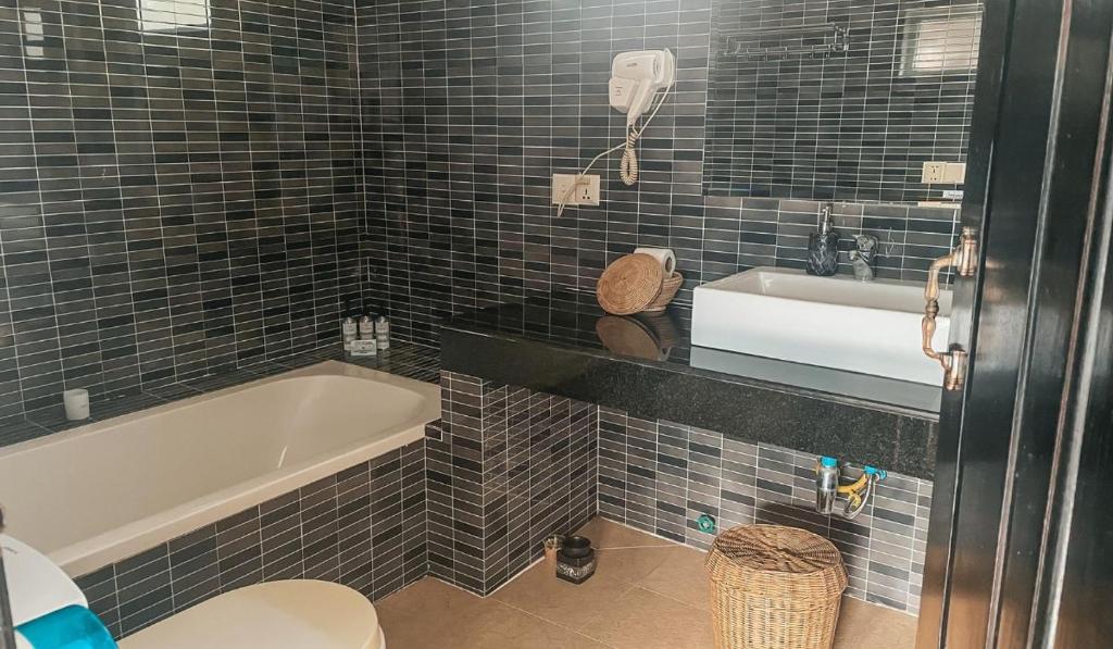 Elegant bathroom with walk-in shower